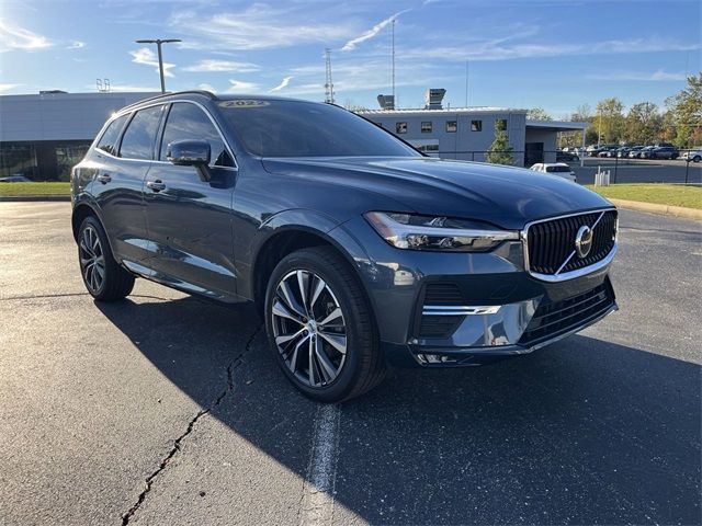 2022 Volvo XC60 Momentum