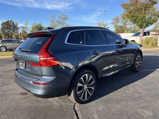 2022 Volvo XC60 Momentum