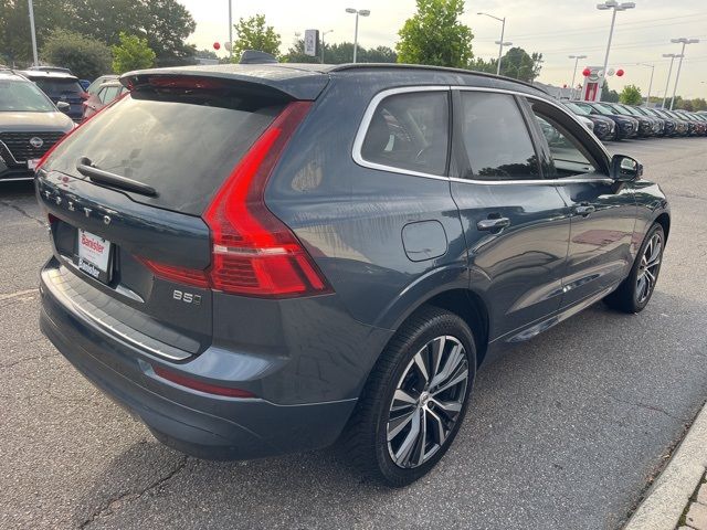 2022 Volvo XC60 Momentum