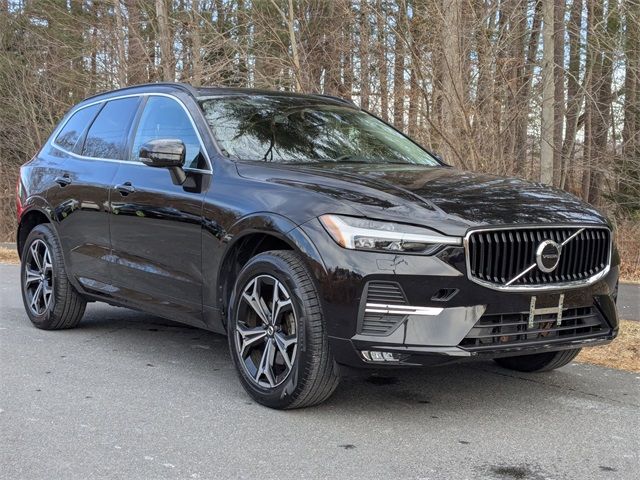 2022 Volvo XC60 Momentum