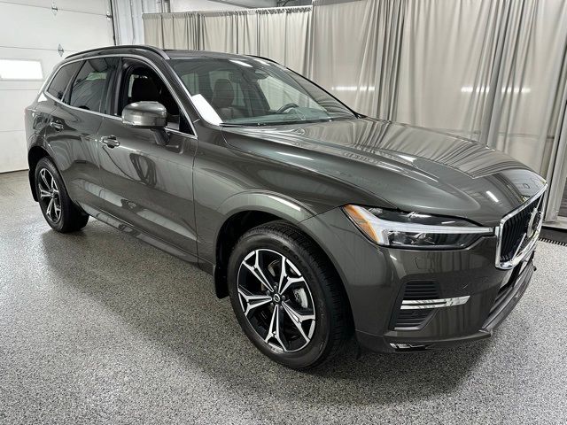 2022 Volvo XC60 Momentum