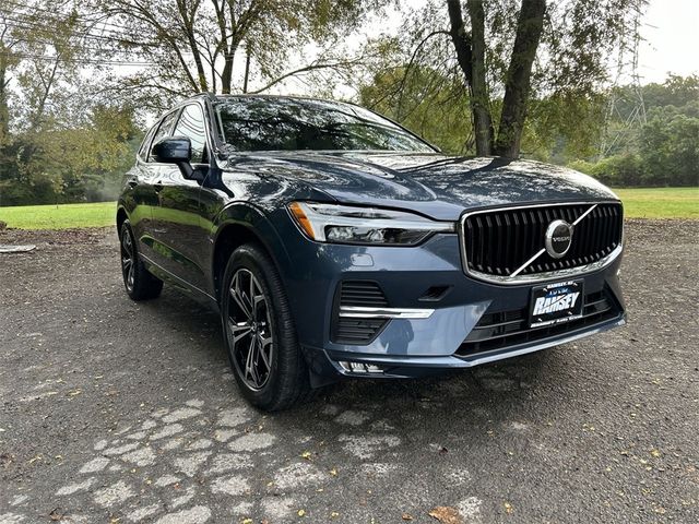 2022 Volvo XC60 Momentum