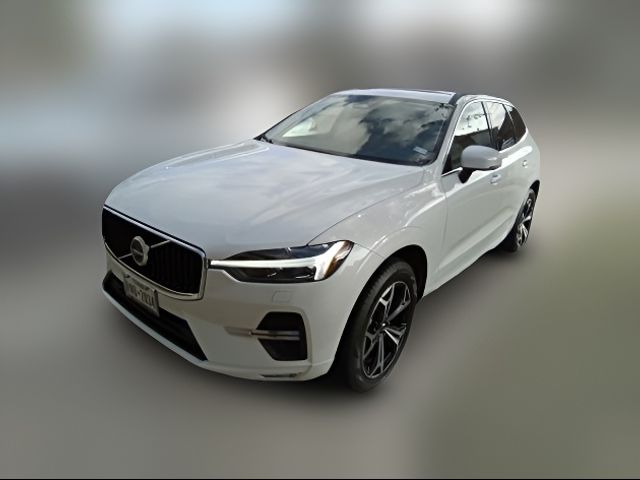 2022 Volvo XC60 Momentum