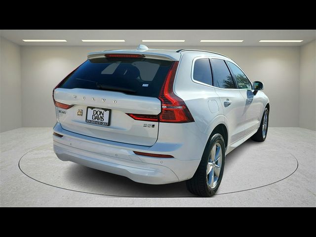 2022 Volvo XC60 Momentum