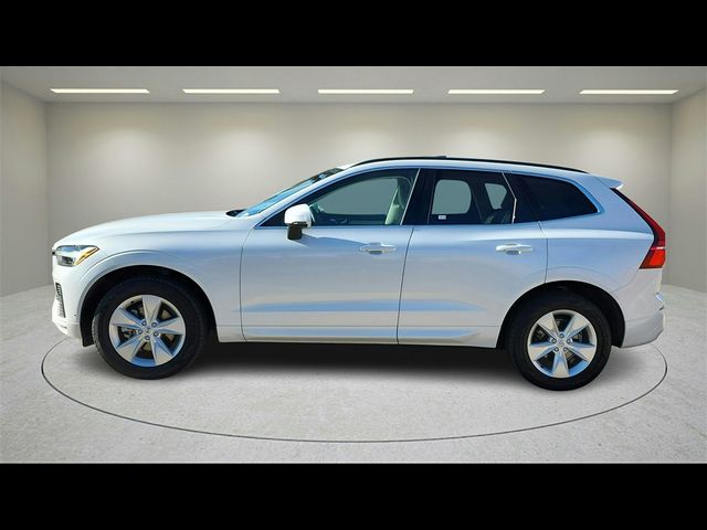 2022 Volvo XC60 Momentum