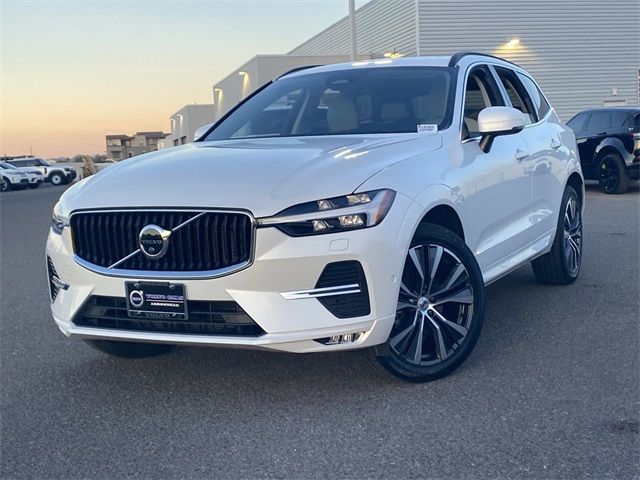 2022 Volvo XC60 Momentum