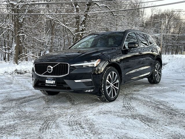 2022 Volvo XC60 Momentum