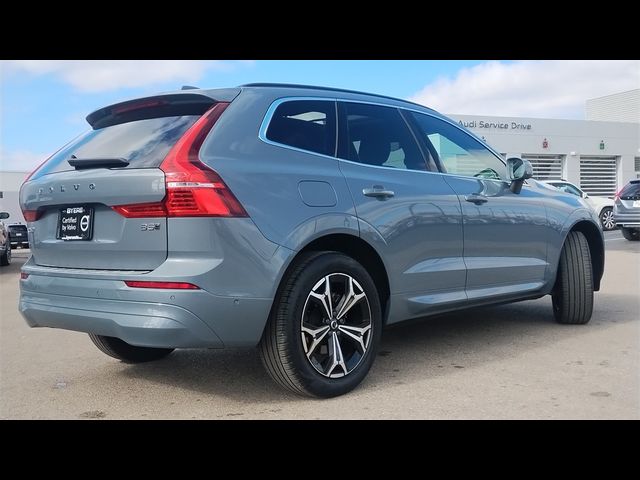 2022 Volvo XC60 Momentum