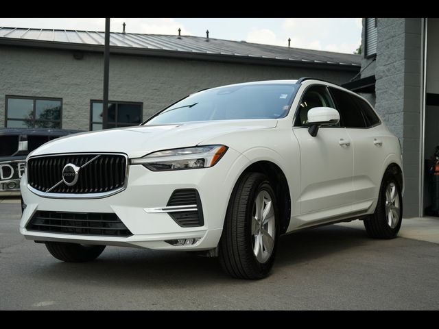 2022 Volvo XC60 Momentum