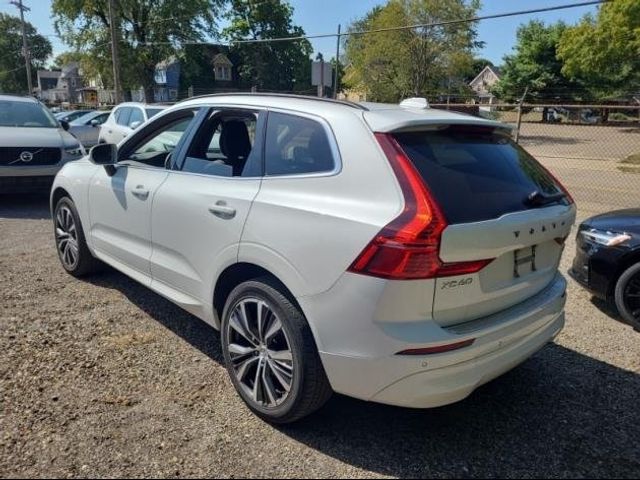 2022 Volvo XC60 Momentum