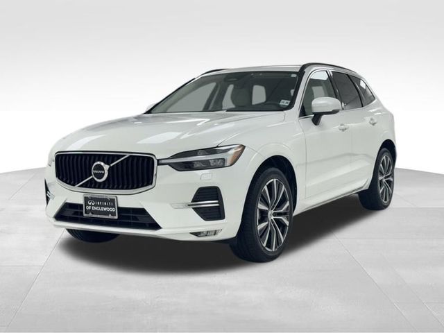 2022 Volvo XC60 Momentum