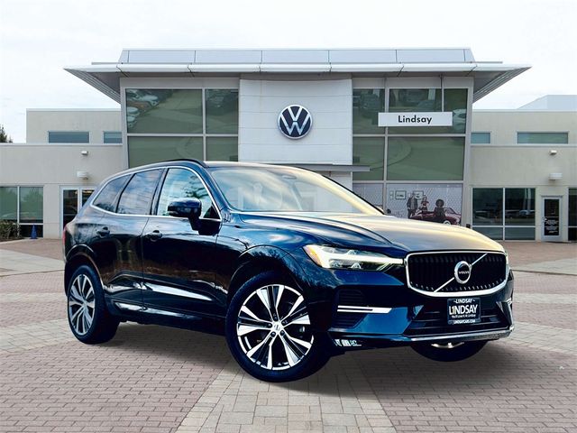 2022 Volvo XC60 Momentum