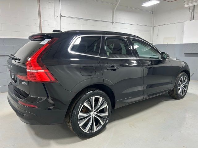 2022 Volvo XC60 Momentum