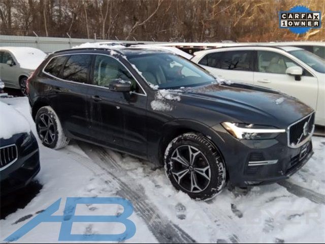 2022 Volvo XC60 Momentum