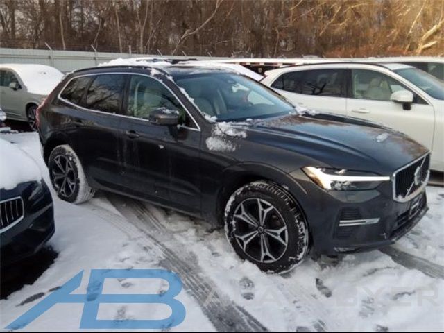 2022 Volvo XC60 Momentum