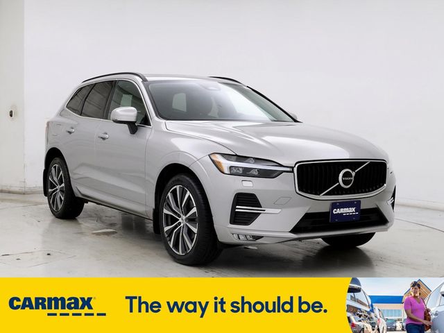 2022 Volvo XC60 Momentum