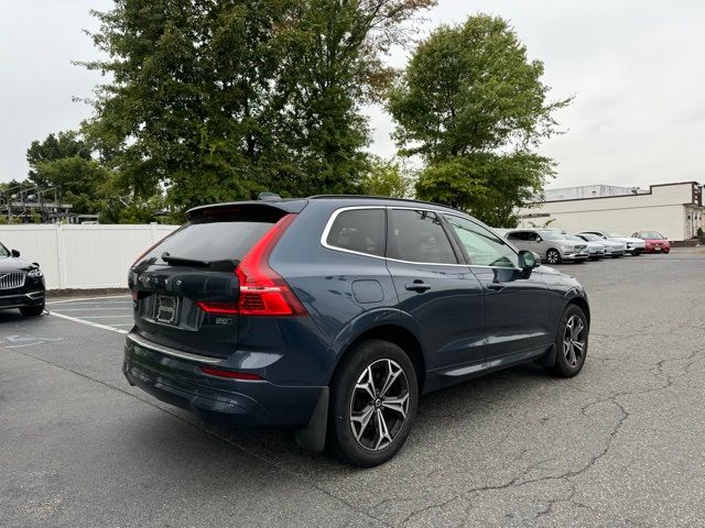 2022 Volvo XC60 Momentum