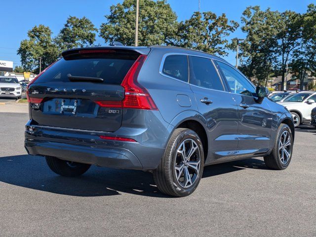 2022 Volvo XC60 Momentum