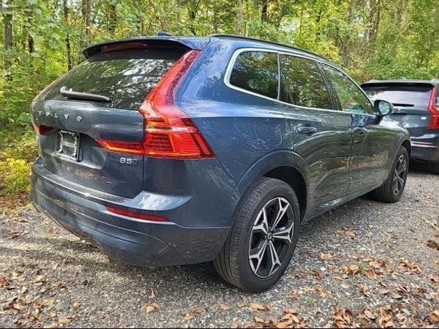 2022 Volvo XC60 Momentum