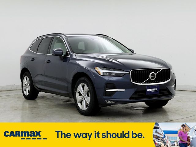 2022 Volvo XC60 Momentum