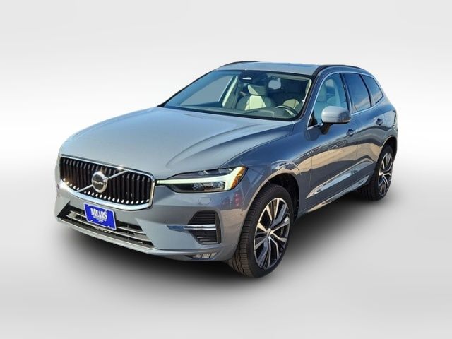 2022 Volvo XC60 Momentum
