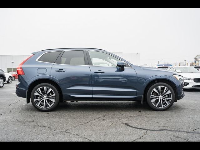 2022 Volvo XC60 Momentum