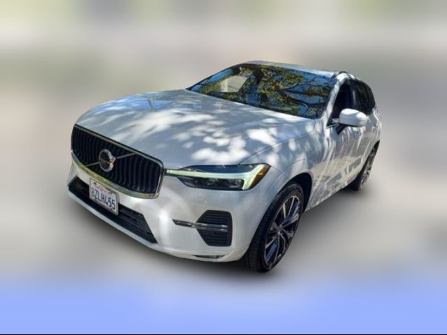 2022 Volvo XC60 Momentum