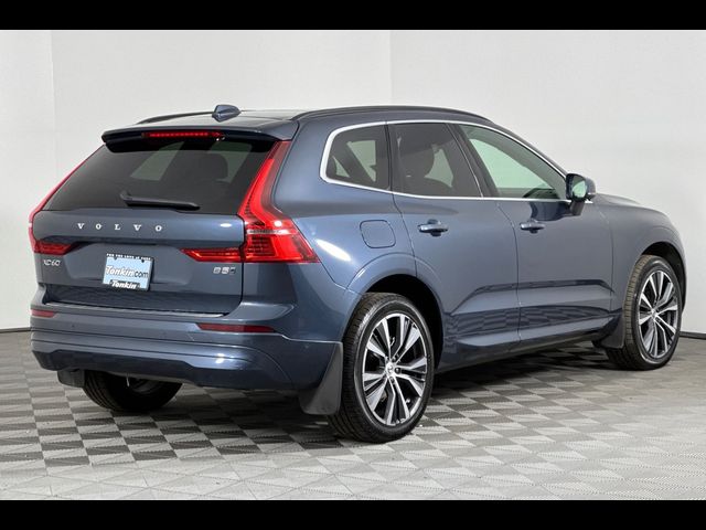 2022 Volvo XC60 Momentum