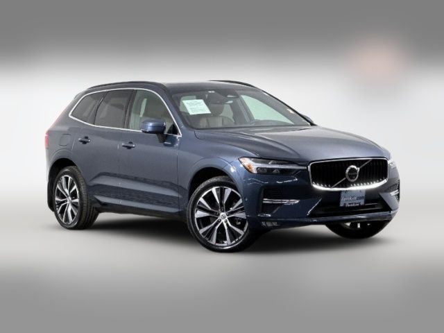 2022 Volvo XC60 Momentum