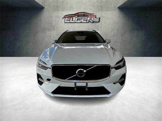 2022 Volvo XC60 Momentum