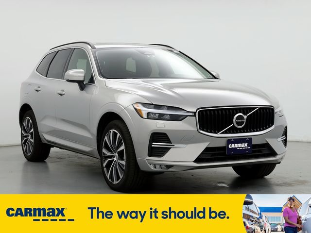 2022 Volvo XC60 Momentum