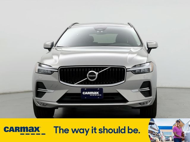 2022 Volvo XC60 Momentum