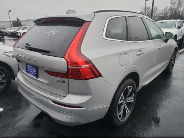 2022 Volvo XC60 Momentum