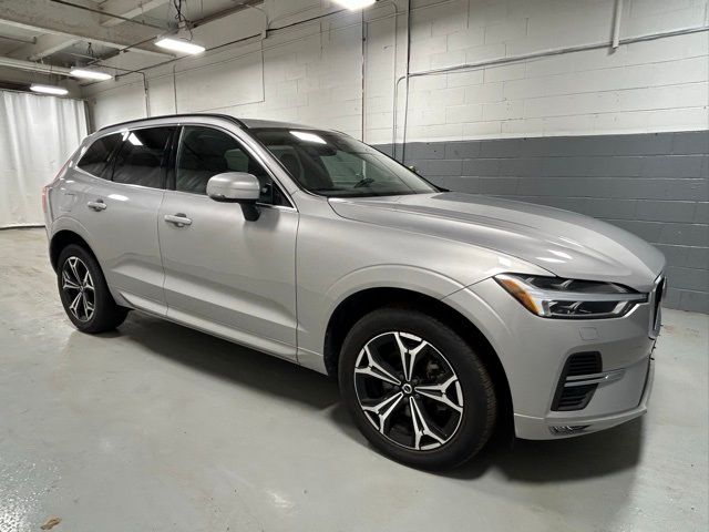 2022 Volvo XC60 Momentum