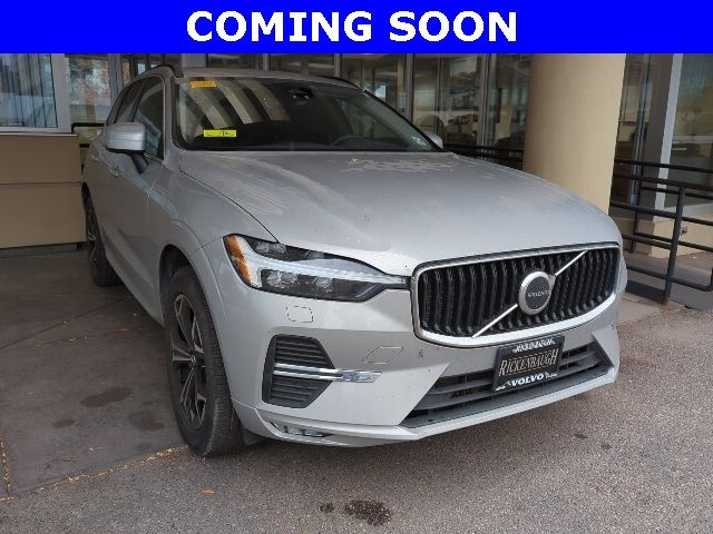 2022 Volvo XC60 Momentum