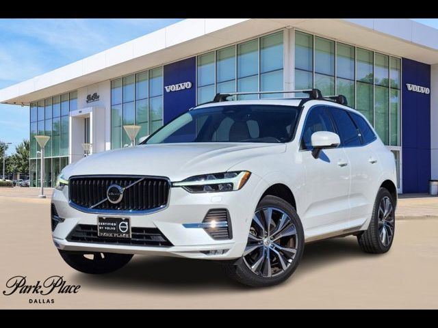 2022 Volvo XC60 Momentum