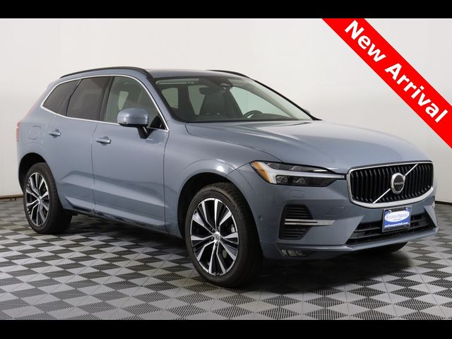 2022 Volvo XC60 Momentum