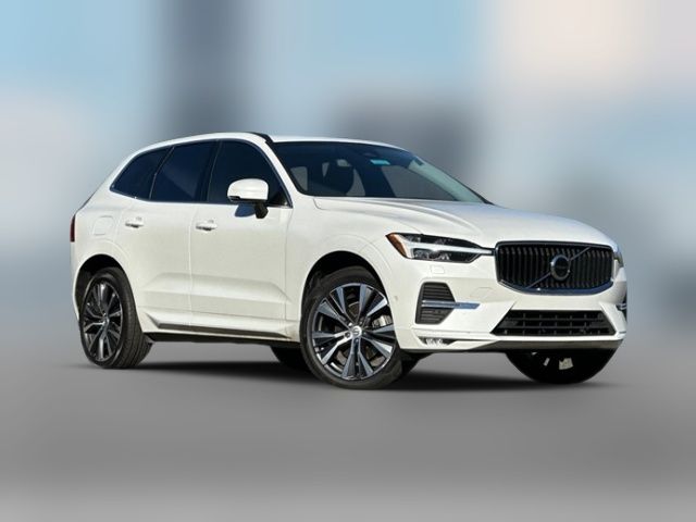 2022 Volvo XC60 Momentum