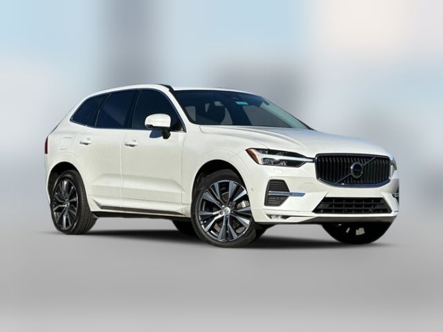 2022 Volvo XC60 Momentum