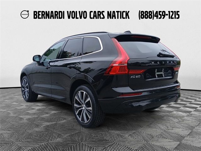 2022 Volvo XC60 Momentum