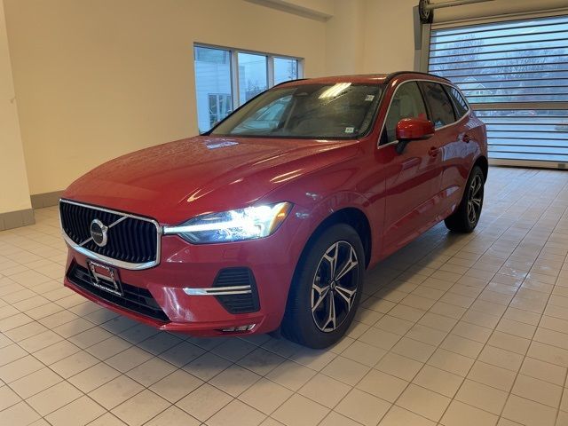 2022 Volvo XC60 Momentum