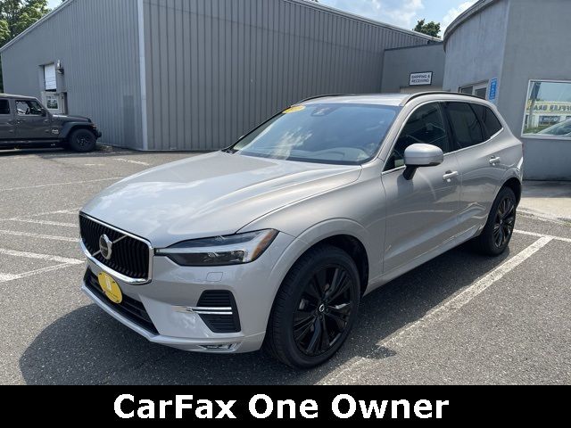 2022 Volvo XC60 Momentum