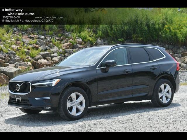 2022 Volvo XC60 Momentum