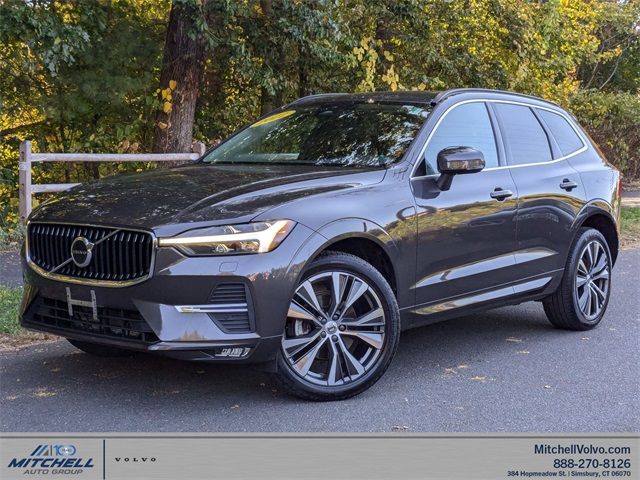 2022 Volvo XC60 Momentum