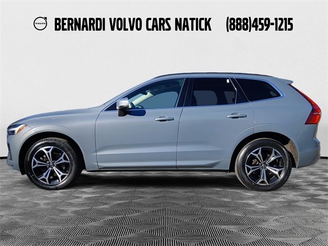 2022 Volvo XC60 Momentum