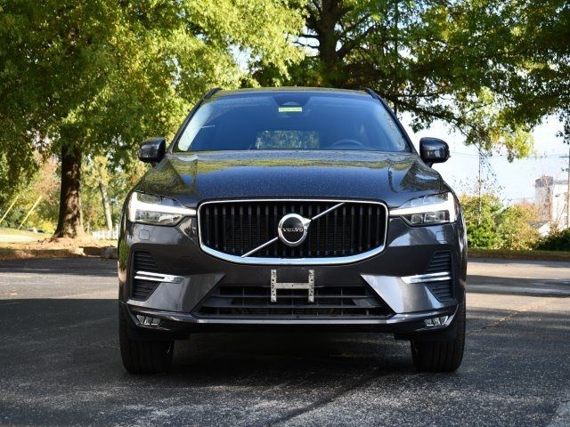 2022 Volvo XC60 Momentum