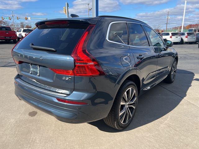 2022 Volvo XC60 Momentum