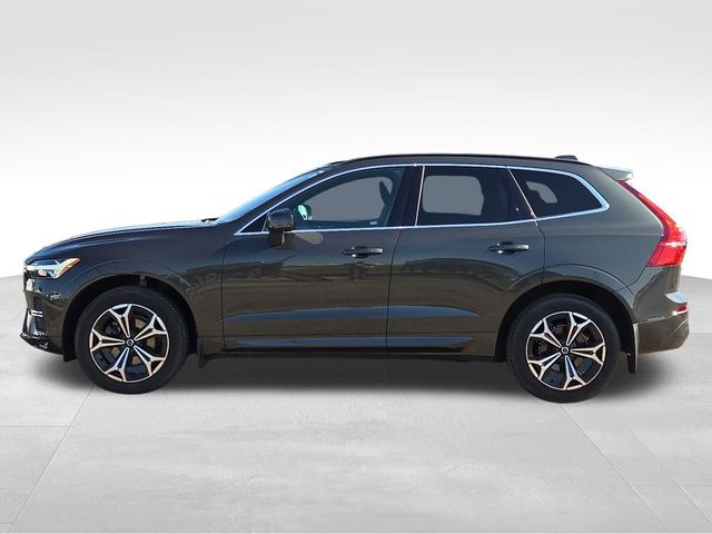 2022 Volvo XC60 Momentum