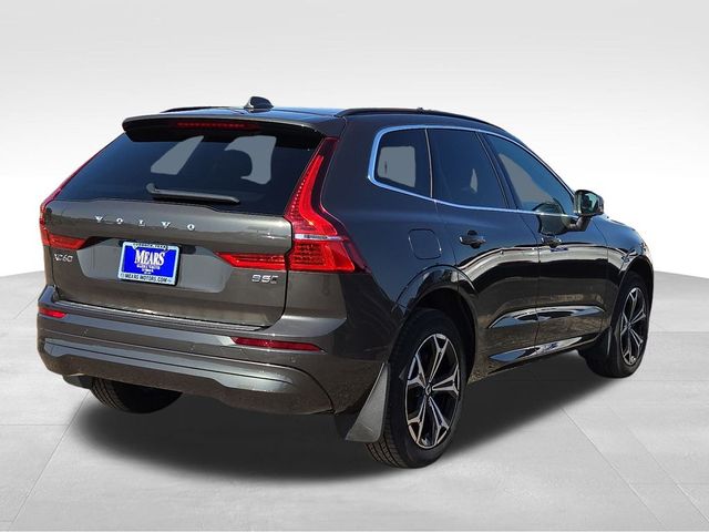 2022 Volvo XC60 Momentum