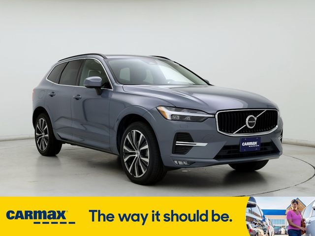 2022 Volvo XC60 Momentum